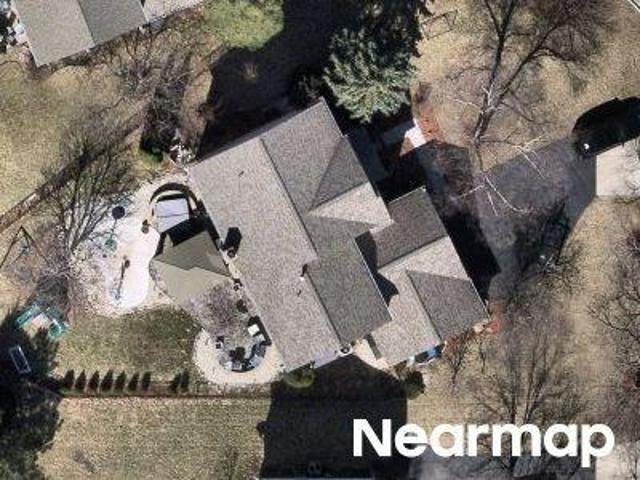 House for sale in Mchenry, Illinois