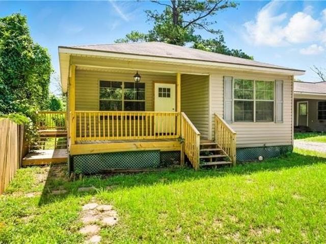 House for sale in Pollock