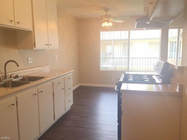 Apartment for rent in Orange, California