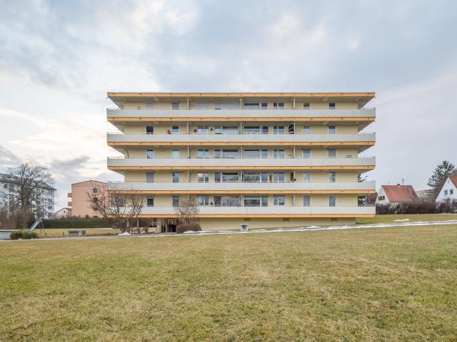 Dachgeschosswohnung kaufen in Puch, Bruck