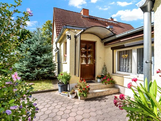 Haus kaufen in Dautzsch, Halle