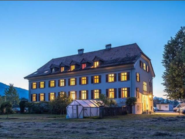 Mehrfamilienhaus kaufen in Wartau, St. Gallen