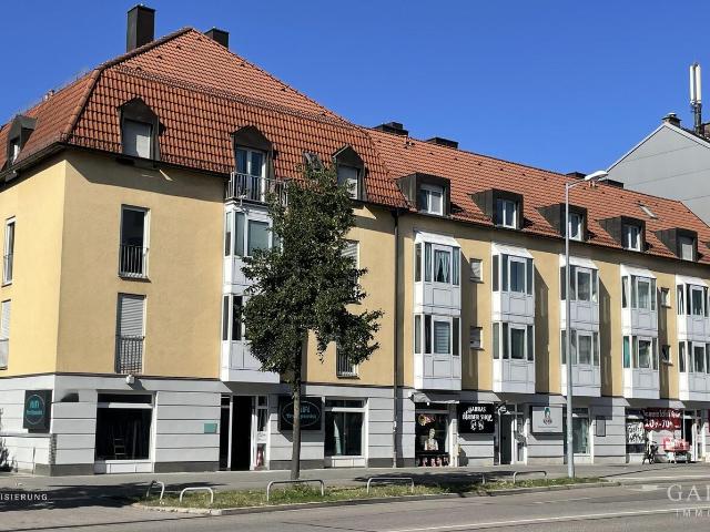 Dachgeschosswohnung kaufen in Sendling-Westpark, München