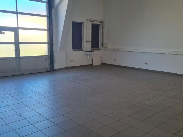 Gewerbe mieten in Kahl, Bayern