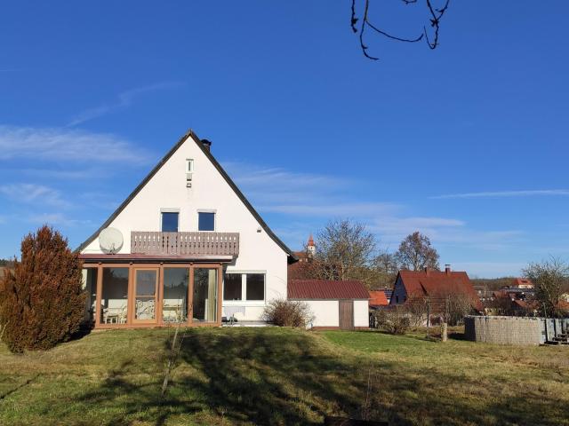 Villa kaufen in Dombühl, Bayern