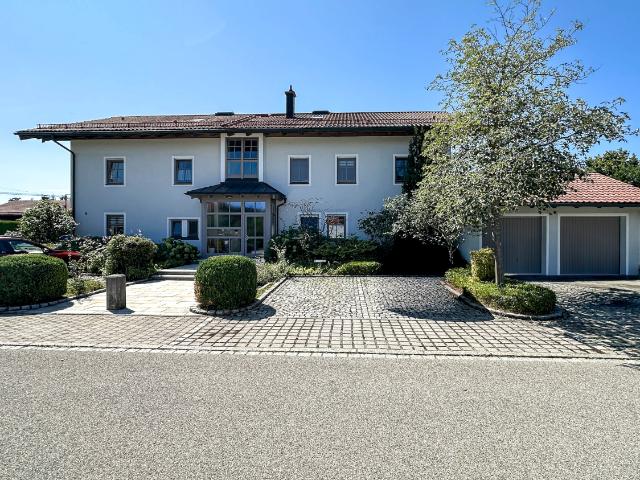 Mehrfamilienhaus kaufen in Altenmarkt, Bayern