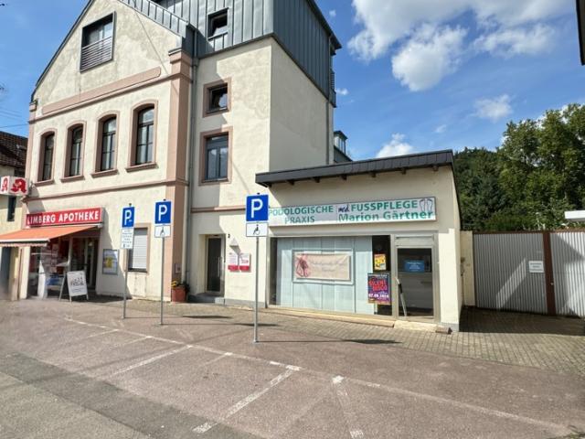 Mehrfamilienhaus kaufen in Wallerfangen