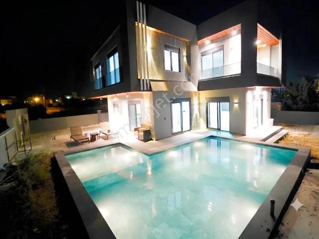 Döşemealti, Antalya içerisinde satılık Villa