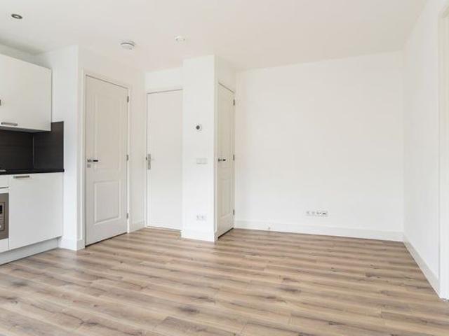 Appartement te huur in Zuid, Amsterdam