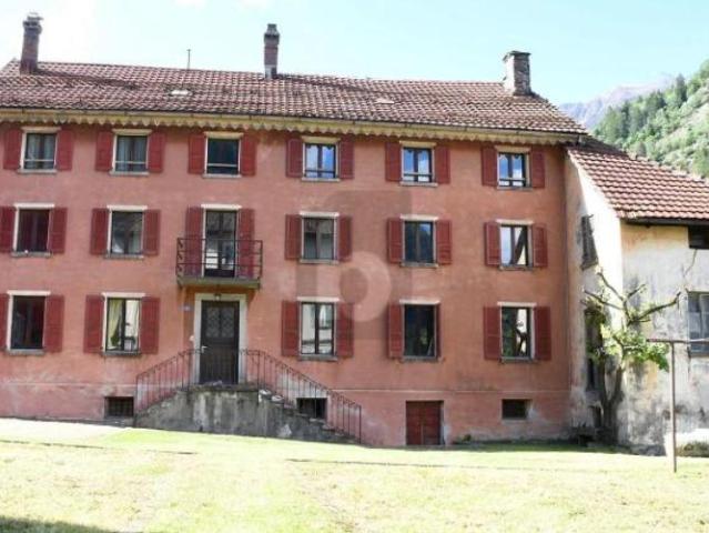 Haus kaufen in Quinto, Tessin