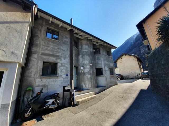 Haus kaufen in Giornico, Tessin