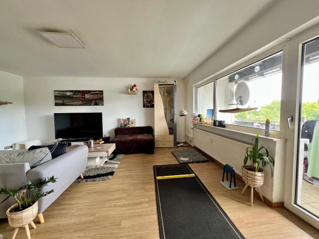 Dachgeschosswohnung mieten in Reinheim, Hessen