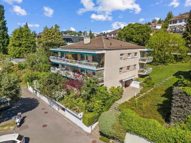 Wohnung kaufen in Pully, Waadt