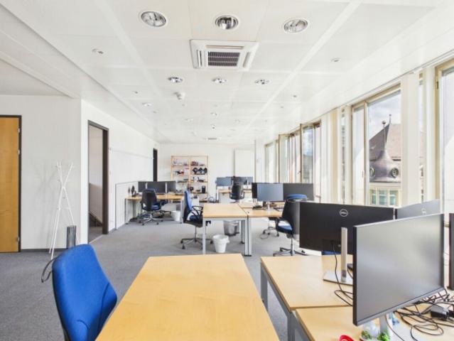 Büro mieten in Einigen, Zürich