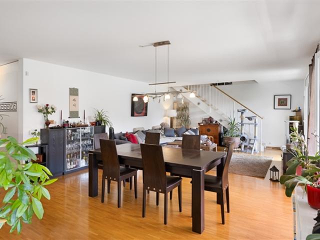 Einfamilienhaus kaufen in Eysins, Waadt