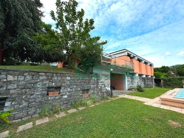 Einfamilienhaus kaufen in Mendrisio, Tessin