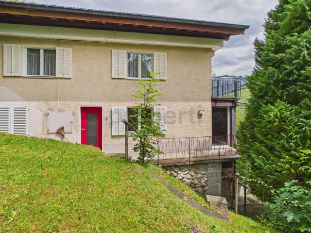 Mehrfamilienhaus kaufen in Oberiberg, Schwyz