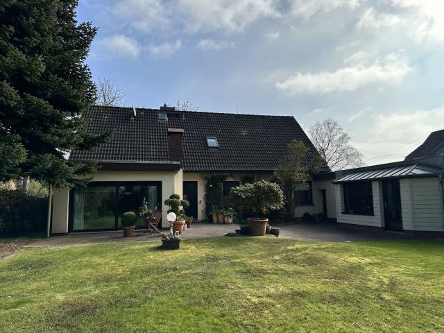 Villa kaufen in Halstrup, Westerstede