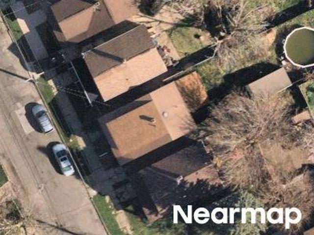 House for sale in Erie