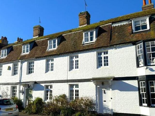 House for sale in Heathlands, East Sussex
