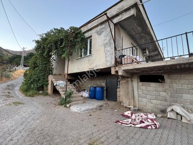 Türkoğlu, Kahramanmaraş içerisinde satılık Villa