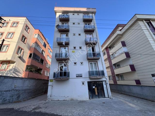 Yirmiikigün Mahallesi, Onikişubat içerisinde kiralık mülk