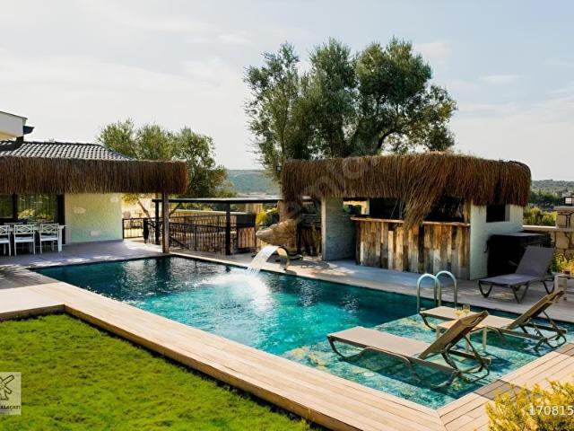 Çeşme, İzmir içerisinde satılık Villa