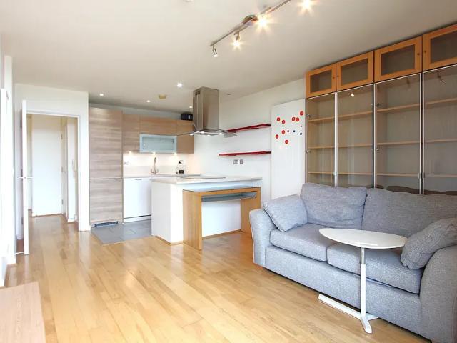 Apartment for rent in Stratford Marsh, Greater London