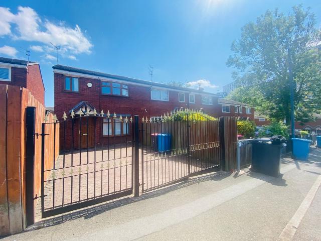 House for rent in Ordsall, Salford
