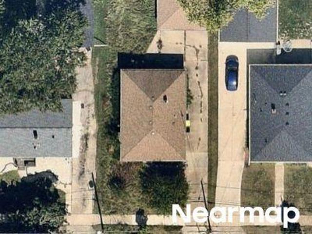 House for sale in Waukesha, Wisconsin