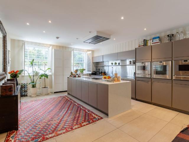 House for rent in Brompton, Greater London