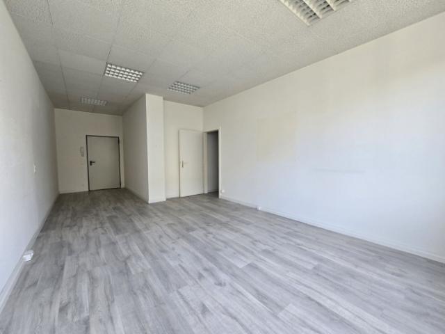 Büro mieten in Renens, Waadt