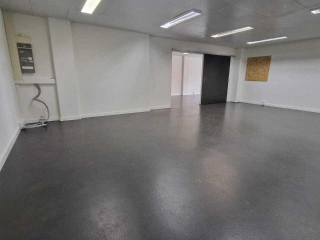 Büro mieten in Lonay, Waadt
