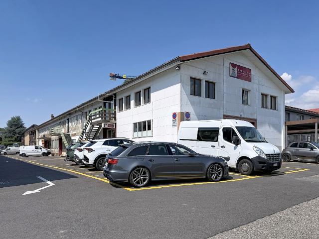 Atelier mieten in Chavannes-de-Bogis, Waadt