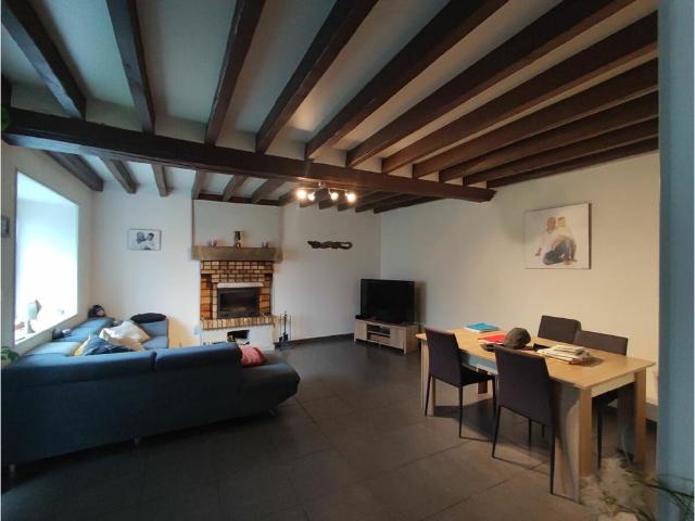 Maison vente à Gesnes-le-Gandelin, Sarthe