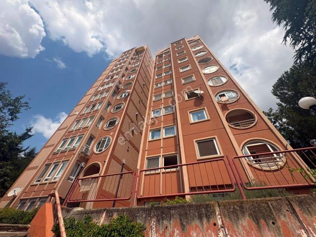İzmit, Kocaeli içerisinde satılık mülk
