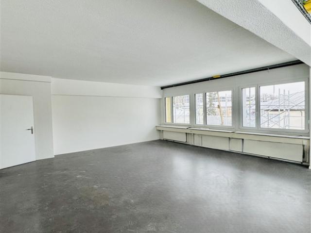 Büro mieten in Einigen, Zürich