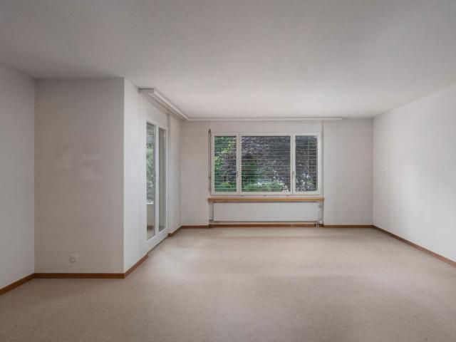 Wohnung kaufen in Maur, Zürich