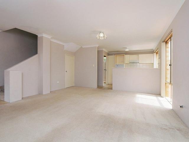 Townhouse for rent in Stirling, Western Australia