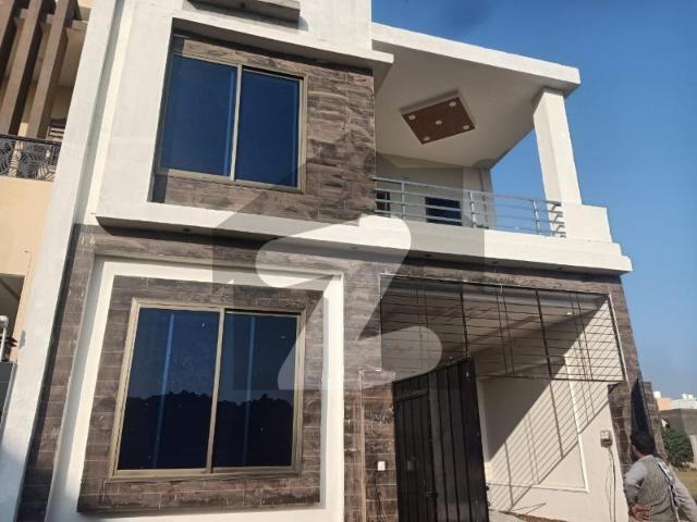 House for sale in Gujrat, Islamabad Capital Territory