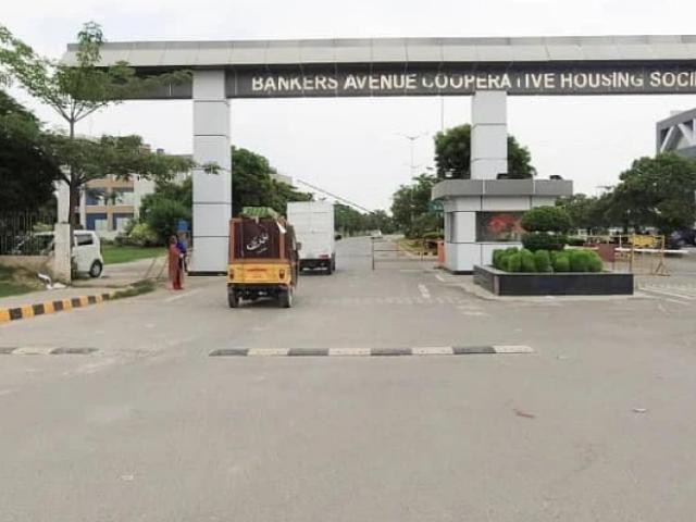 Land for sale in ڈیرہ چاہل, لاہور ڈویژن