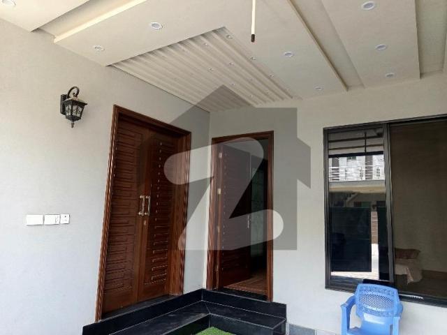 House for sale in Faisalabad, Islamabad Capital Territory