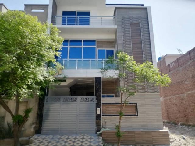 House for sale in Faisalabad, Islamabad Capital Territory