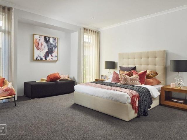 Cottage for sale in Jandakot, Western Australia