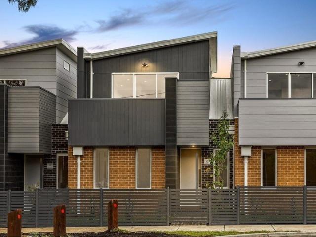 Townhouse for rent in Camerons Creek, Victoria