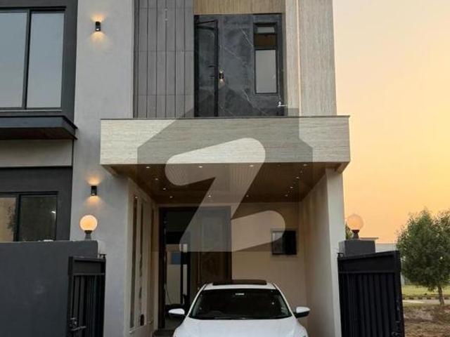 House for sale in Faisalabad, Islamabad Capital Territory