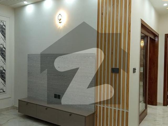 House for sale in Faisalabad, Islamabad Capital Territory