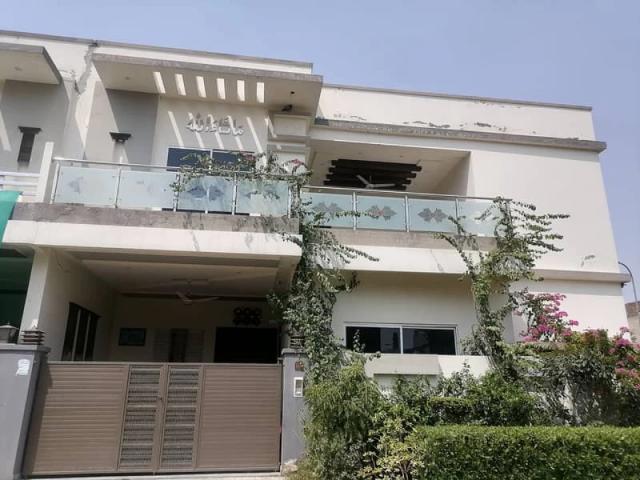 House for sale in Faisalabad, Islamabad Capital Territory