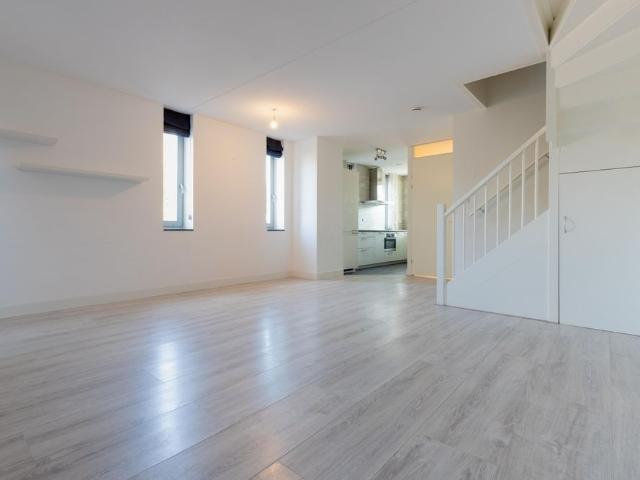 Appartement te huur in Oegstgeest, Zuid Holland