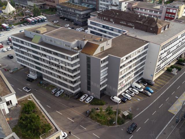 Immobilie mieten in Einigen, Zürich